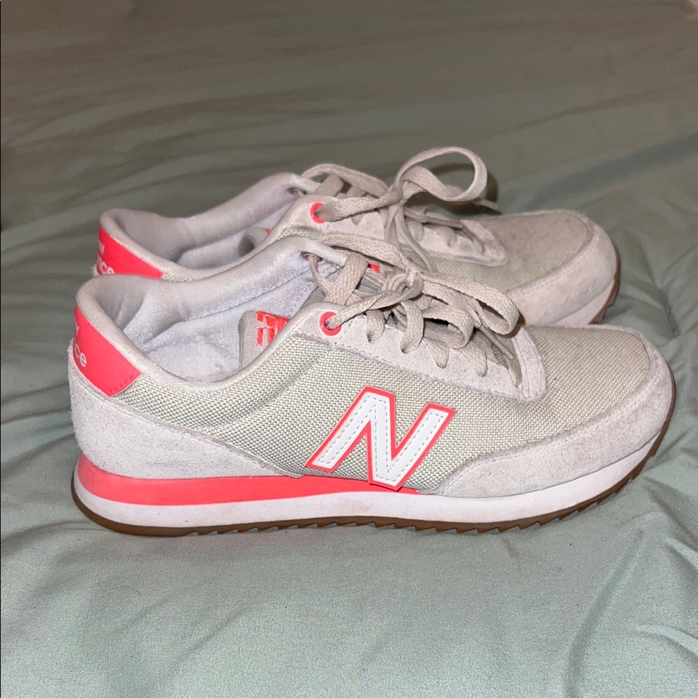 New Balance Women's Light Gray and Coral Sneakers